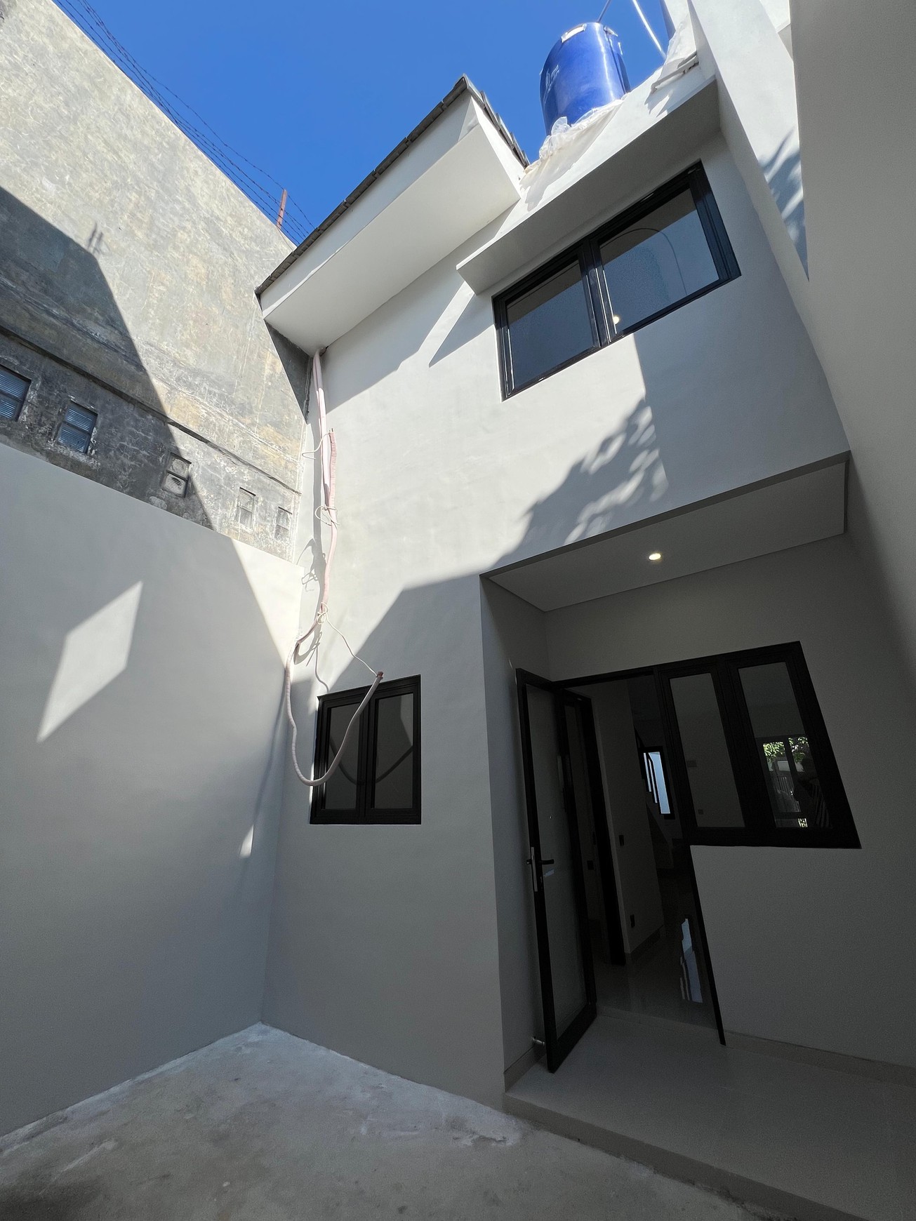Rumah dijual di manukan surabaya