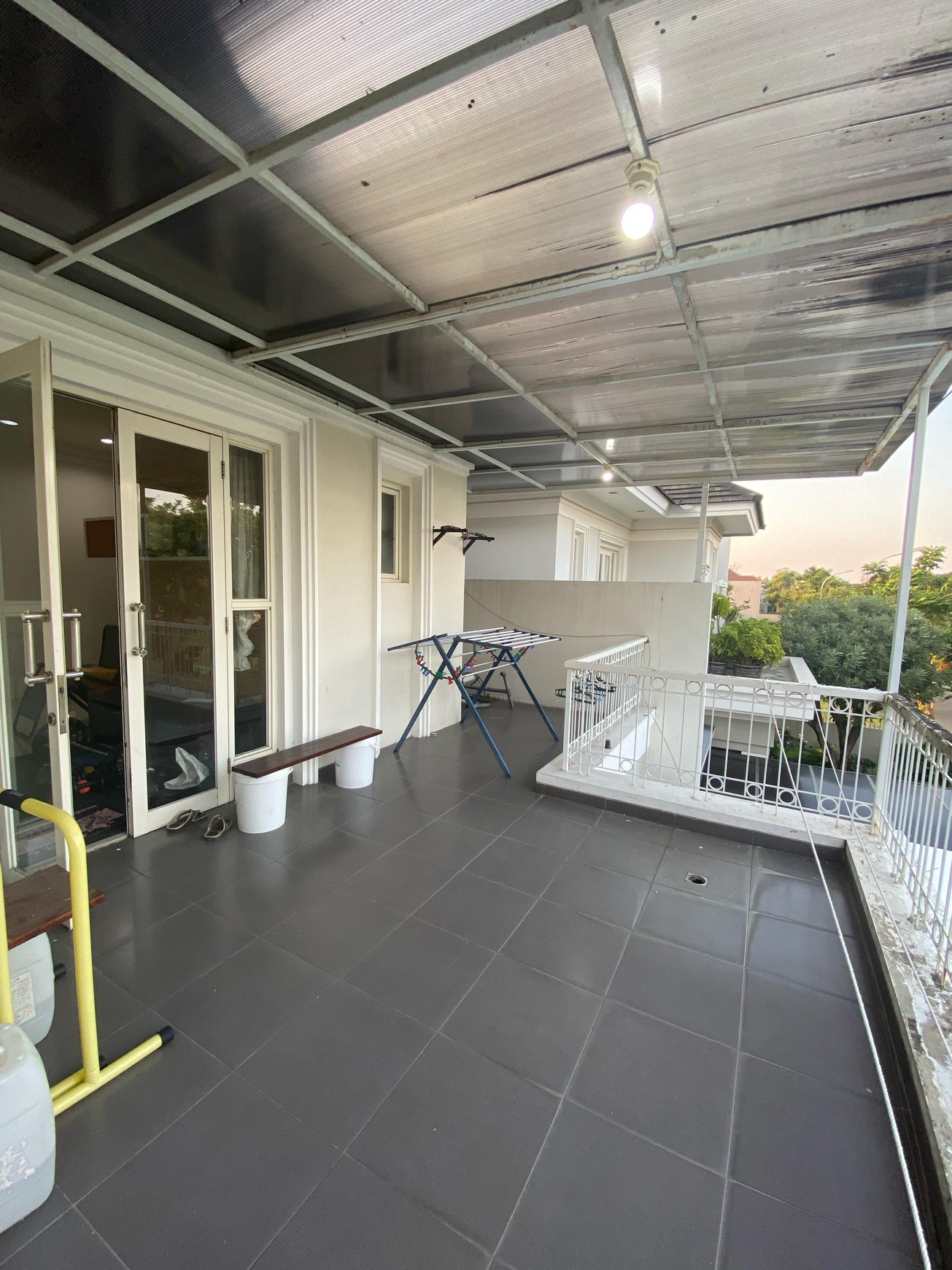 Rumah 2 Lantai Murah dengan Lokasi Premium Strategis di Puri Galaxy Surabaya