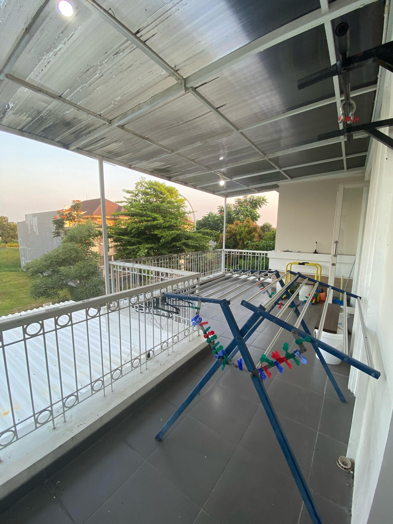 Rumah 2 Lantai Murah dengan Lokasi Premium Strategis di Puri Galaxy Surabaya