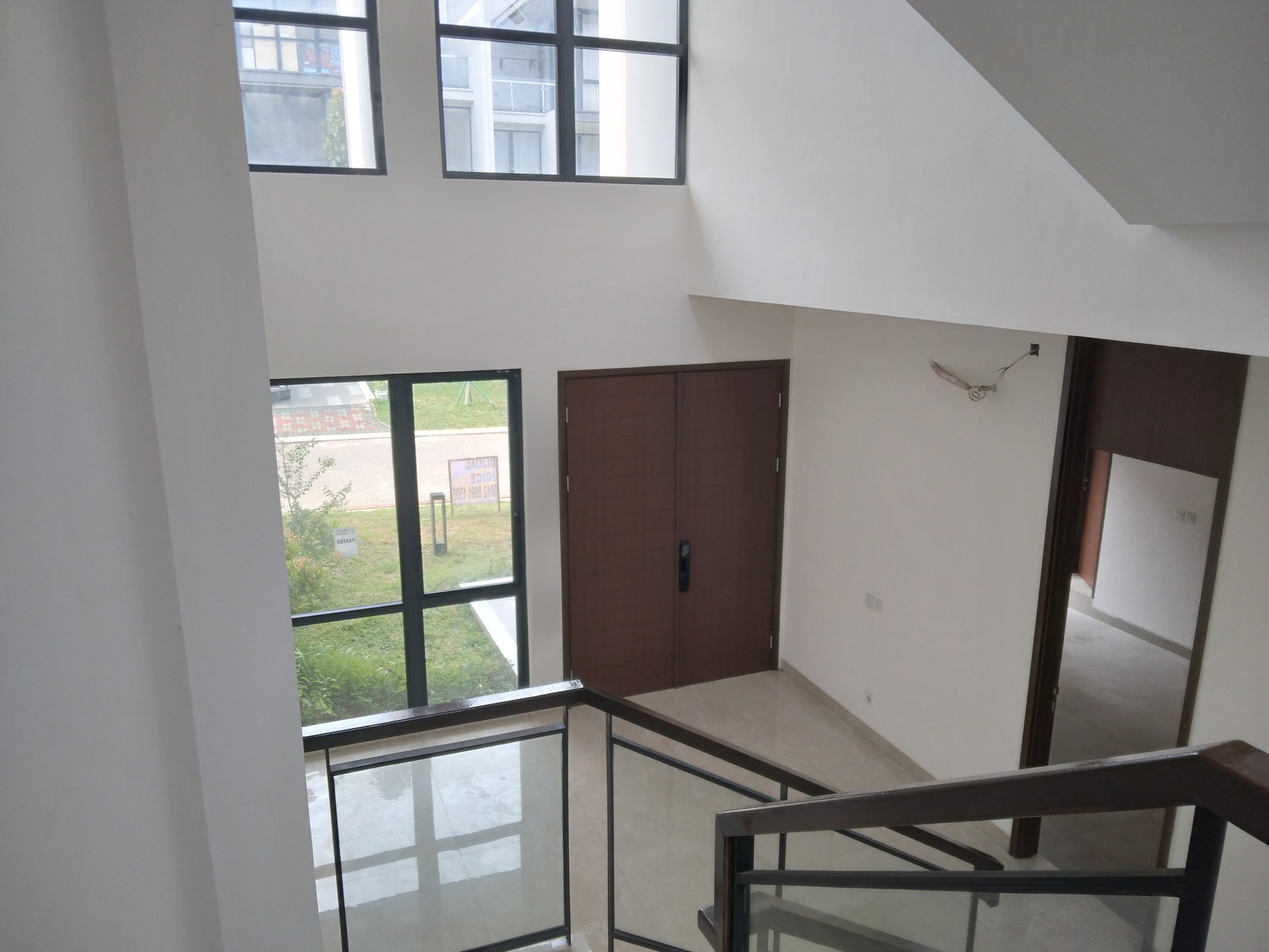 Rumah cantik dan baru siap huni di kota wisata cibubur dalam cluster