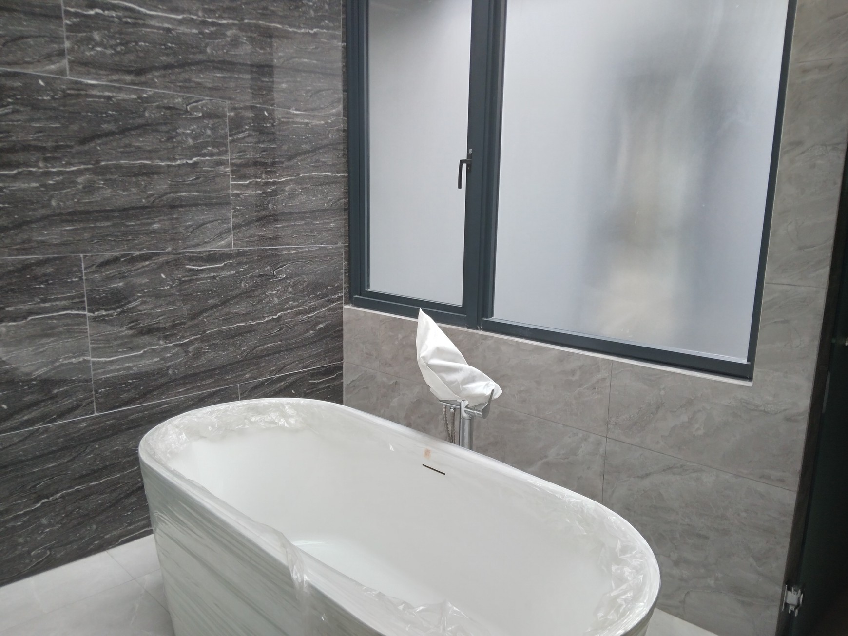 Rumah cantik dan baru siap huni di kota wisata cibubur dalam cluster