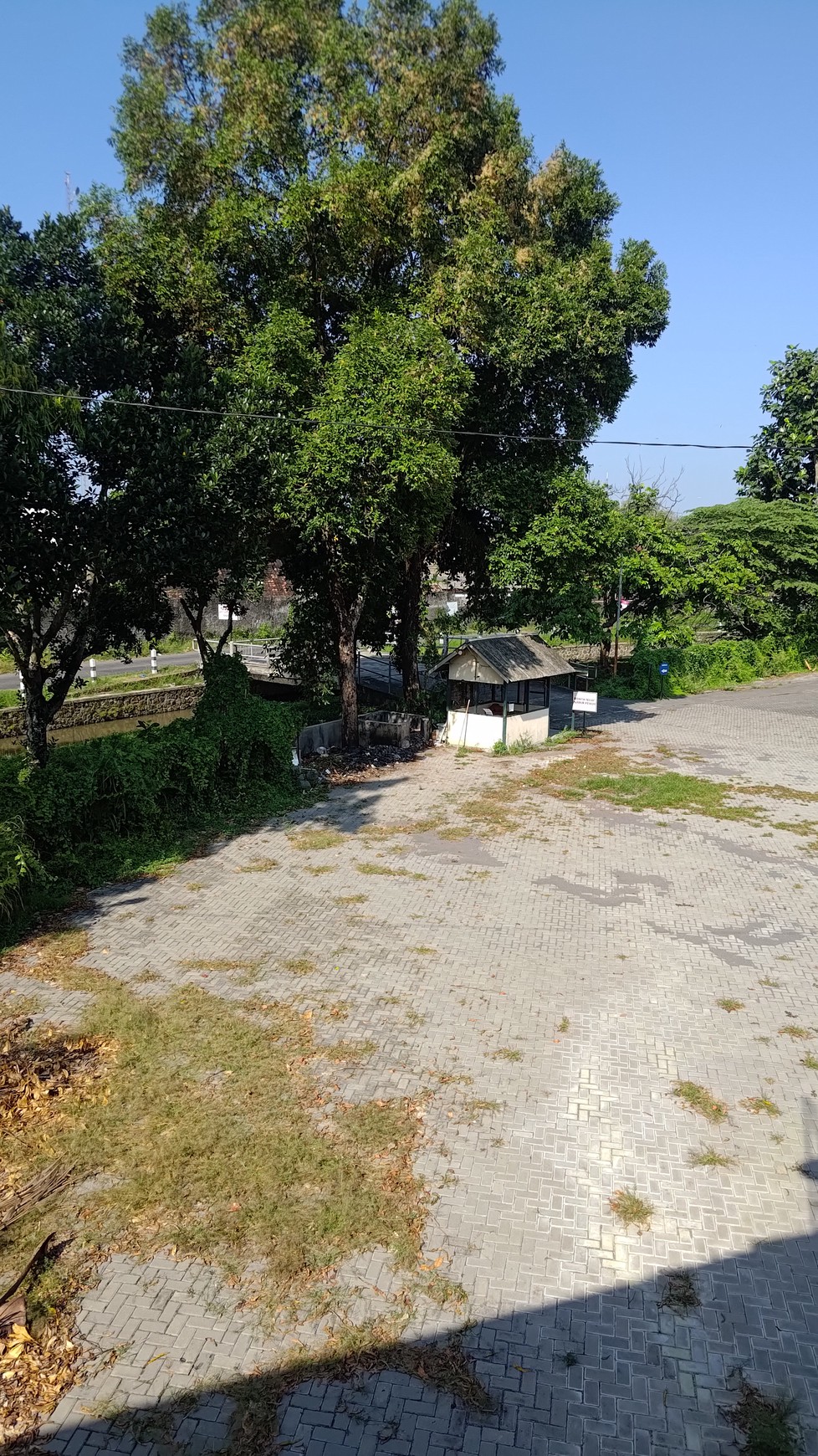 Rumah 2 lantai dalam Perum Lokasi Strategis Diarea Seturan Caturtunggal Depok Sleman