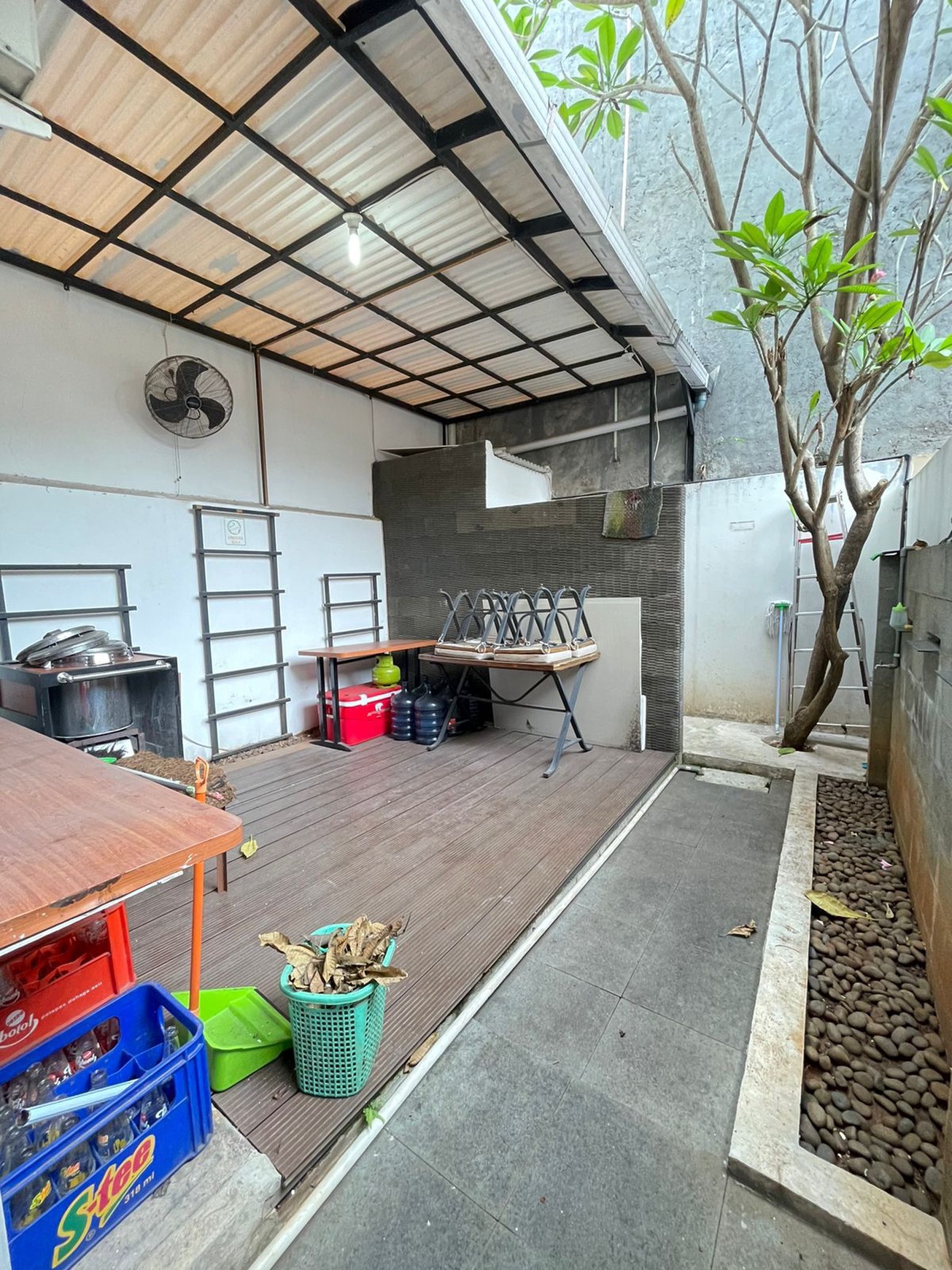 DISEWAKAN RUKO SIAP HUNI TERSEDIA LIFT DI LEBAK BULUS