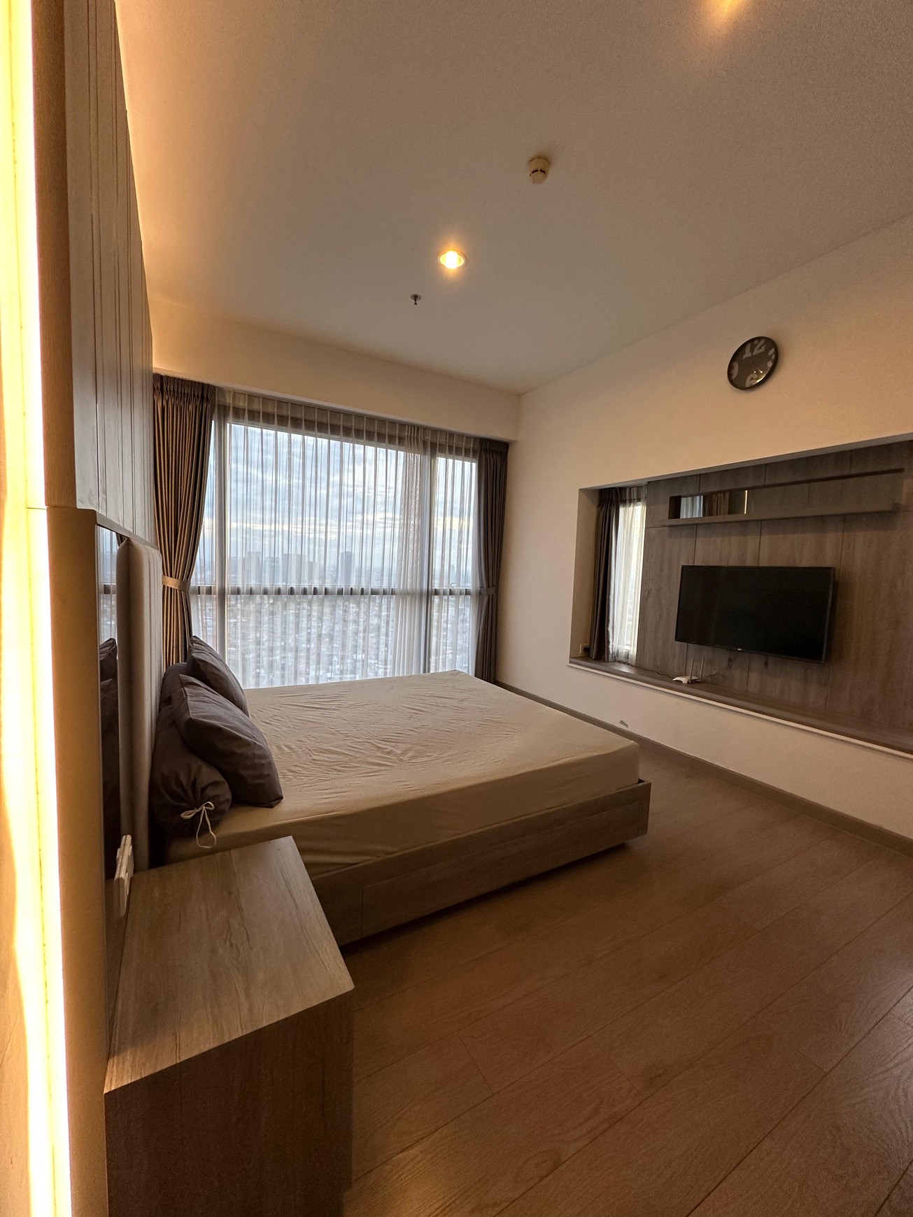 Apartemen Nyaman dan Strategis di One Park Avenue  Apartment 