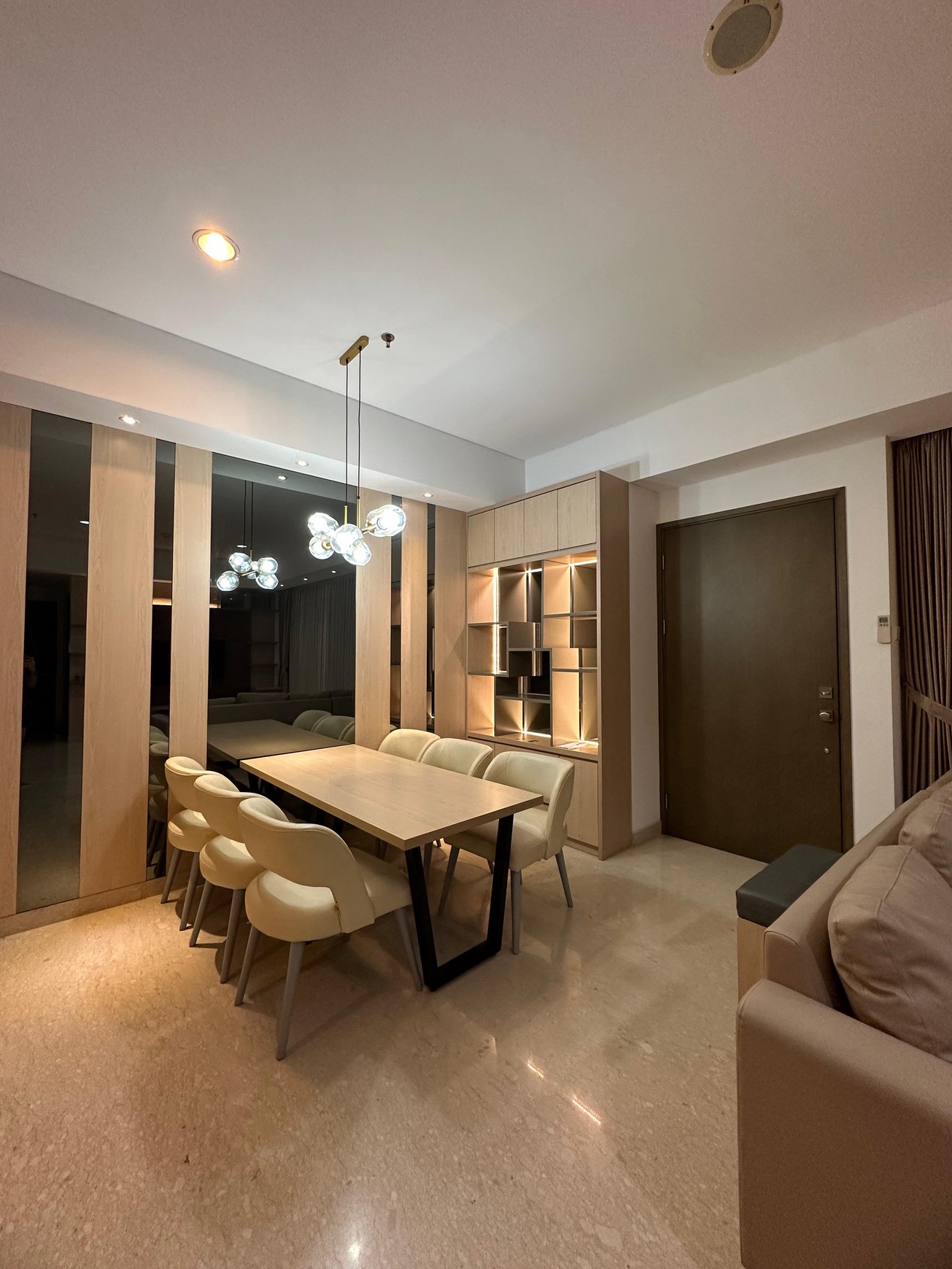 Apartemen Nyaman dan Strategis di One Park Avenue  Apartment 
