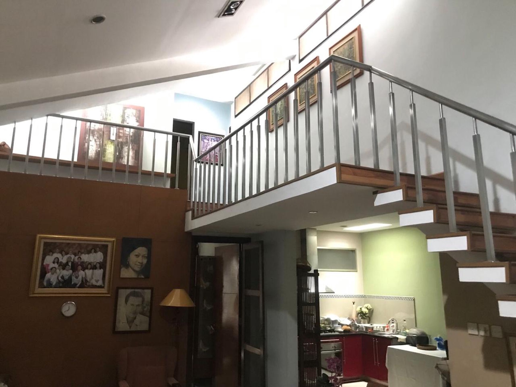 Rumah Asri dalam Cluster yang nyaman, di Lebak Bulus dekat RS Mayapada dan Citos.