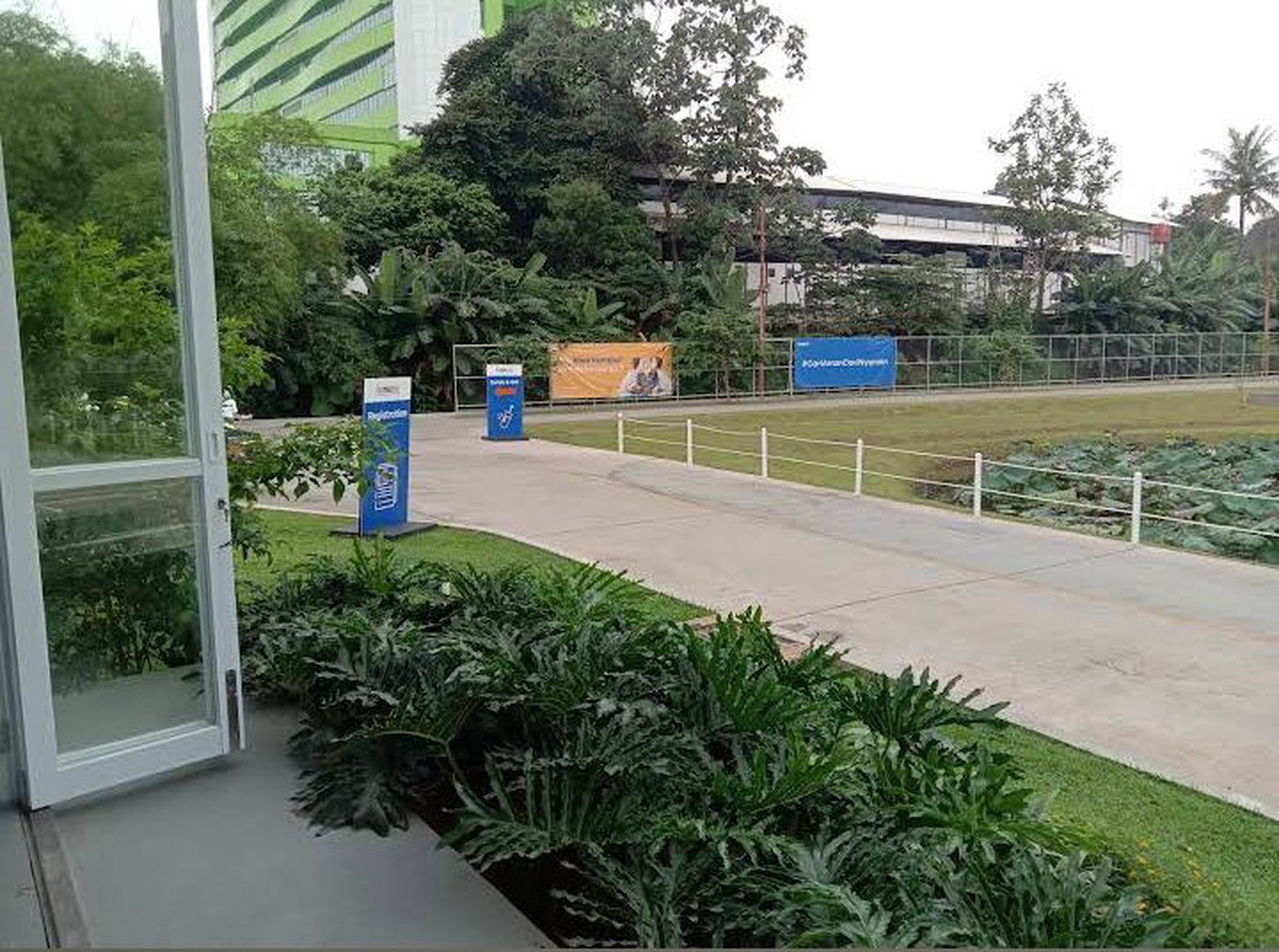 Dijual Lahan Luas Cocok Untuk Didirikan Tempat Usaha Dan Perumahan