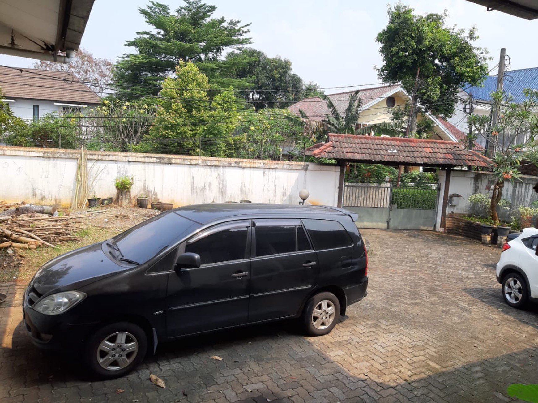 Rumah Bagus Siap Huni dan Asri di Jl Cempaka, Pesanggrahan, Jakarta Selatan