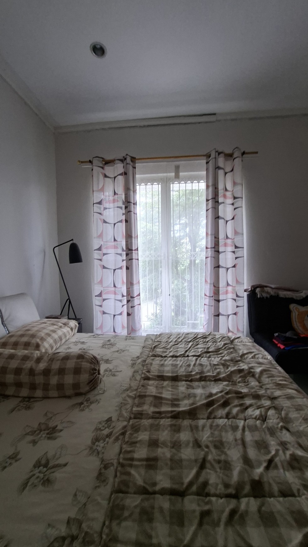 Rumah HOOK di Bintaro Jaya Sektor 9 SHM dalam Cluster KT 5+2 KM 4+2