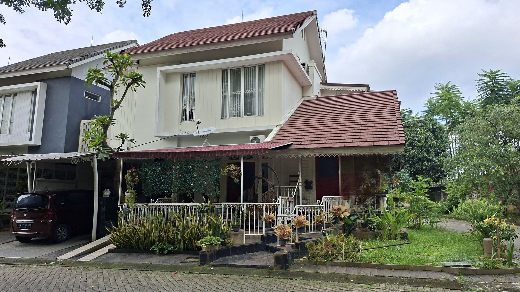 Rumah HOOK di Bintaro Jaya Sektor 9 SHM dalam Cluster KT 5+2 KM 4+2