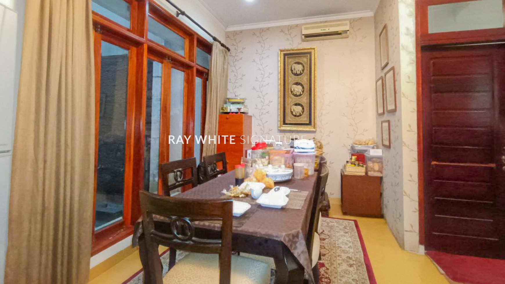 Dijual Rumah Posisi Hook Lokasi Prime di Jl Panglima Polim V