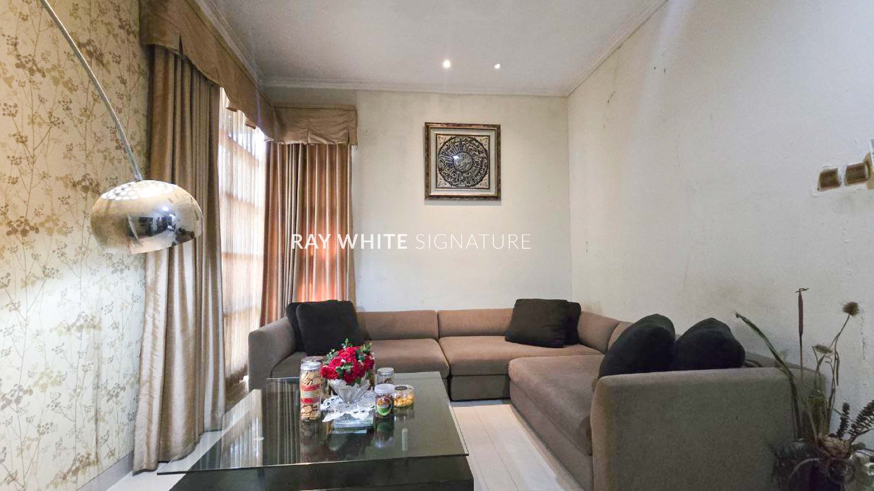Dijual Rumah Posisi Hook Lokasi Prime di Jl Panglima Polim V