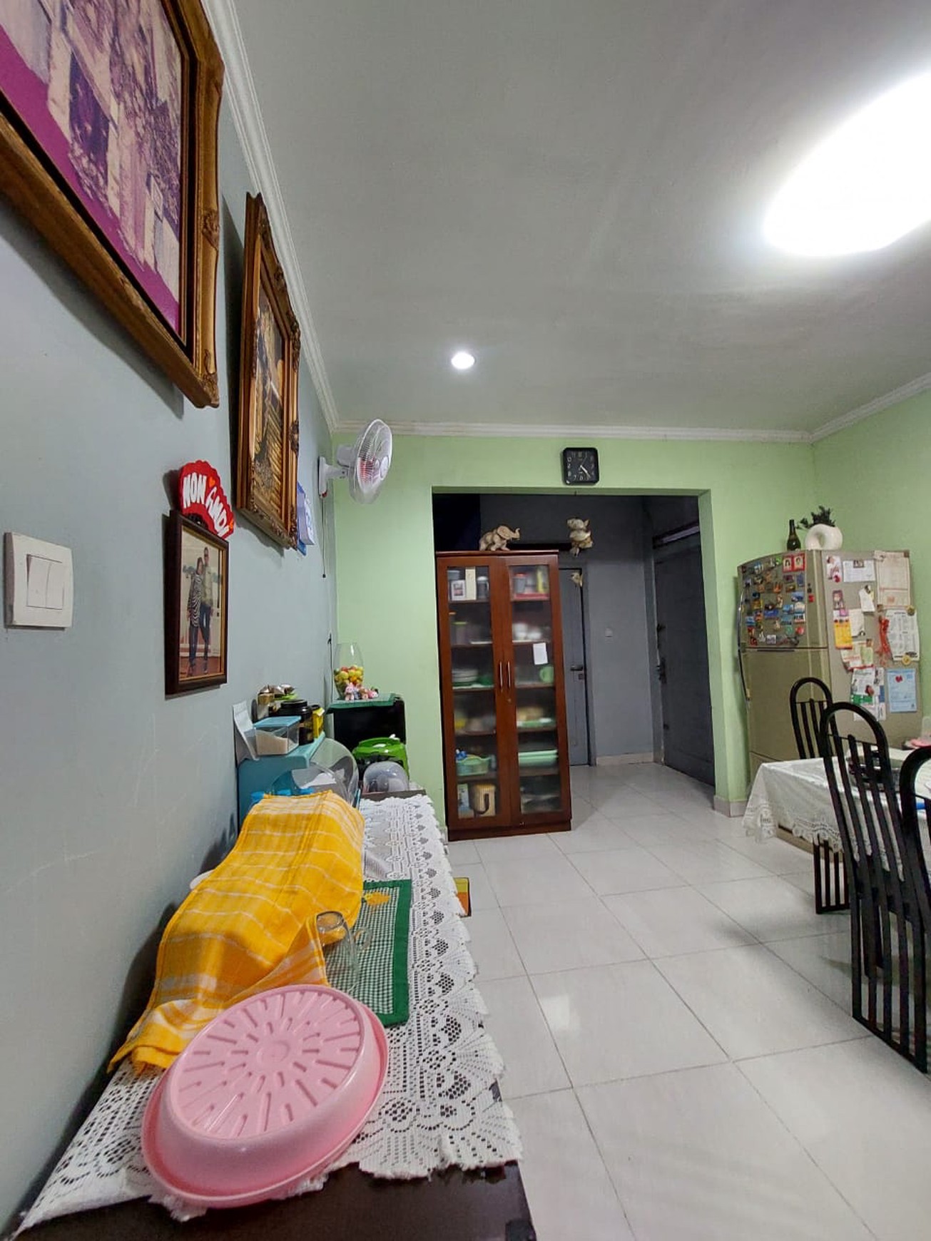 Rumah Siap Huni dengan Hunian Nyaman dan Asri di Ciputat
