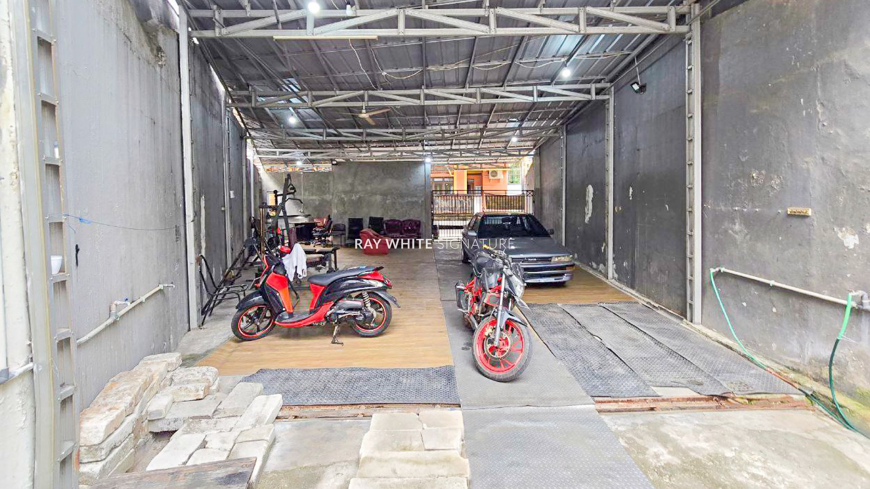 Ruko Strategis 4 Lantai dengan 2 Akses Jalan di Bendungan Hilir