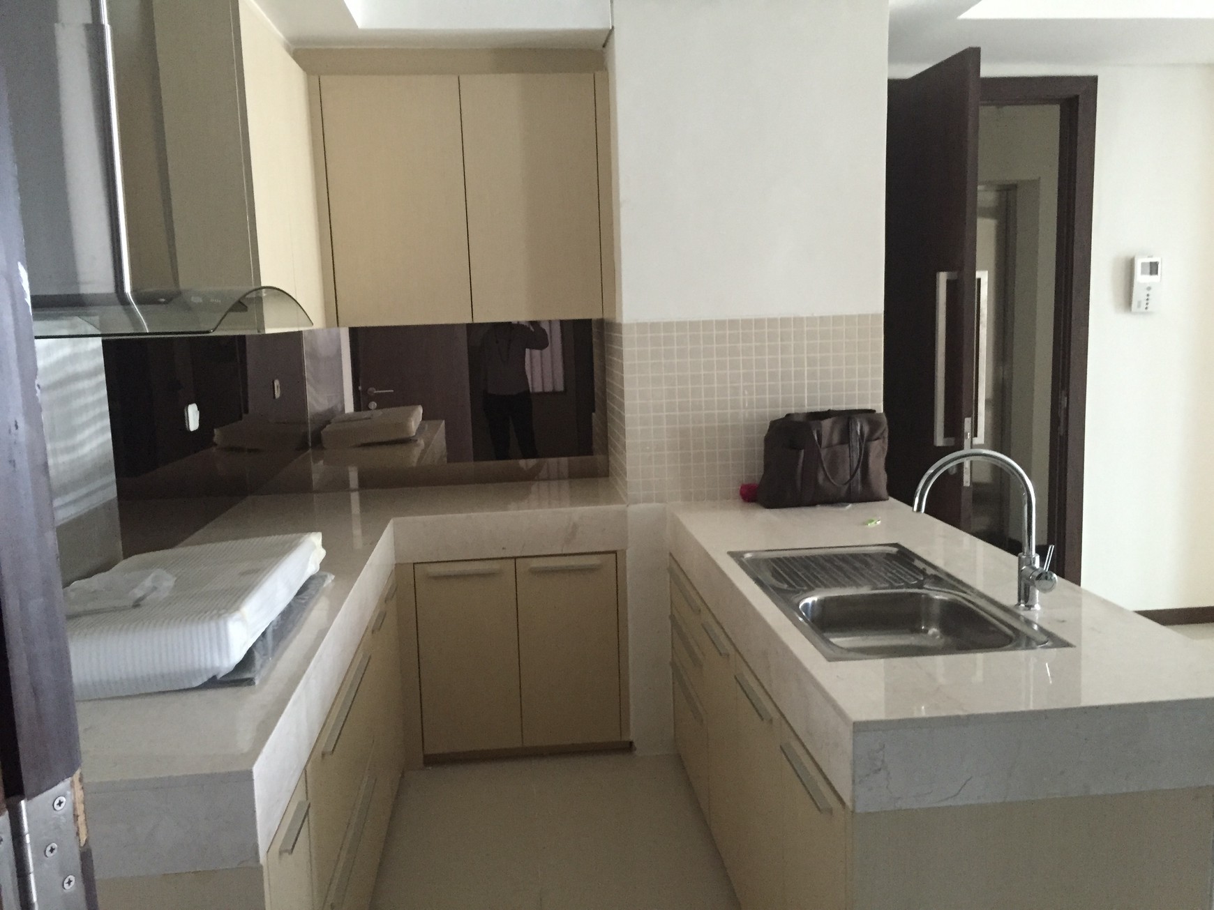 APARTEMEN ST. MORITZ PURI