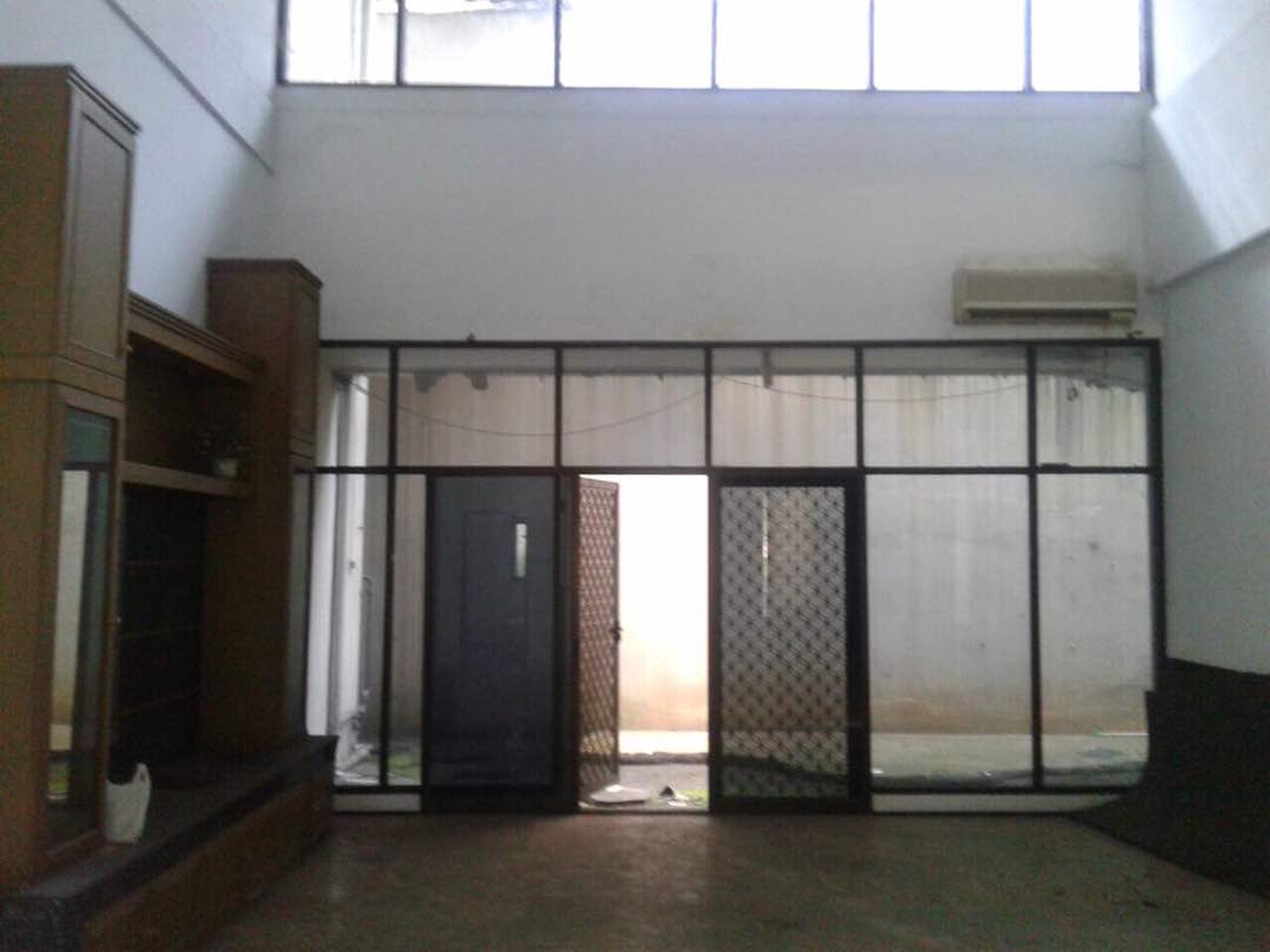 RUMAH MUARA KARANG PLUIT