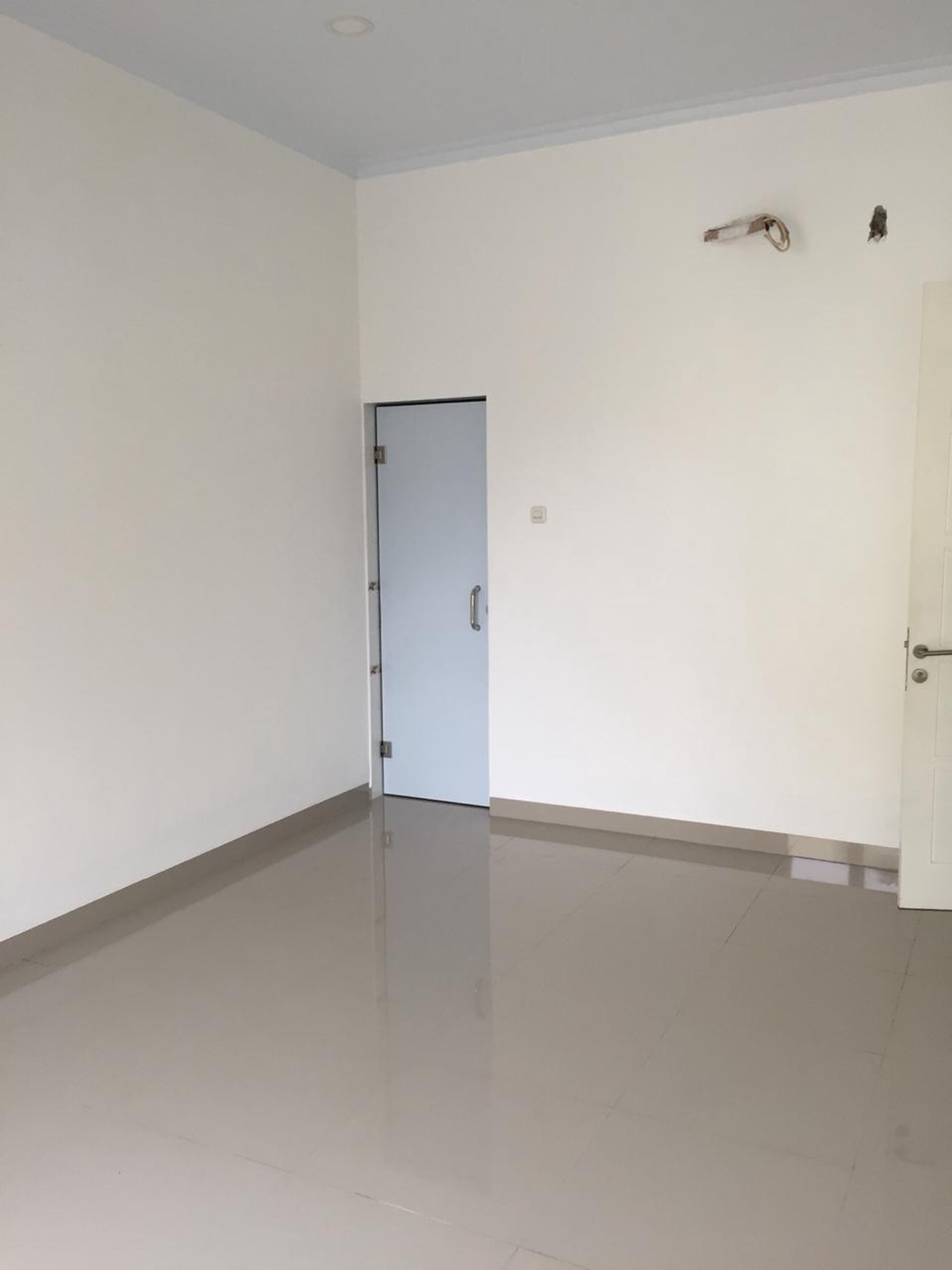 RUMAH TINGGAL DITAMAN PERMATA INDAH SIAP HUNI