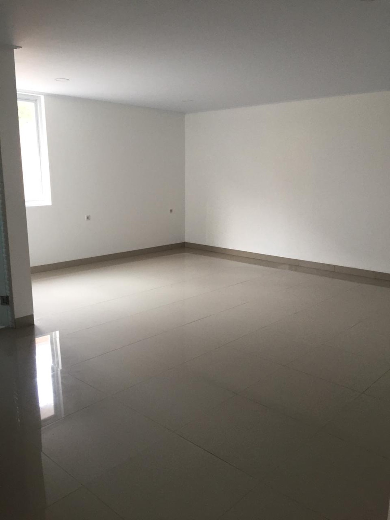 RUMAH TINGGAL DITAMAN PERMATA INDAH SIAP HUNI