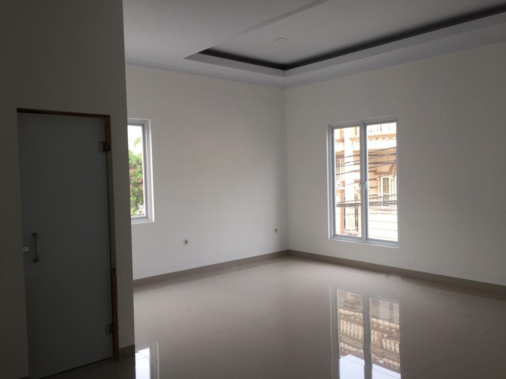 RUMAH TINGGAL DITAMAN PERMATA INDAH SIAP HUNI