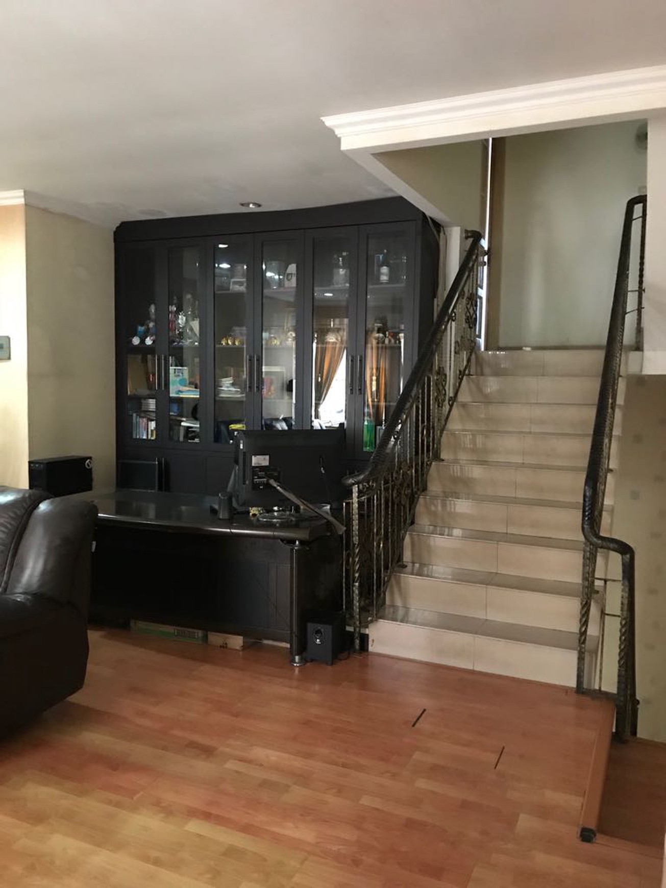 UMAH TOWNHOUSE DI MUTIARA MEDITERANIA RESIDENCE