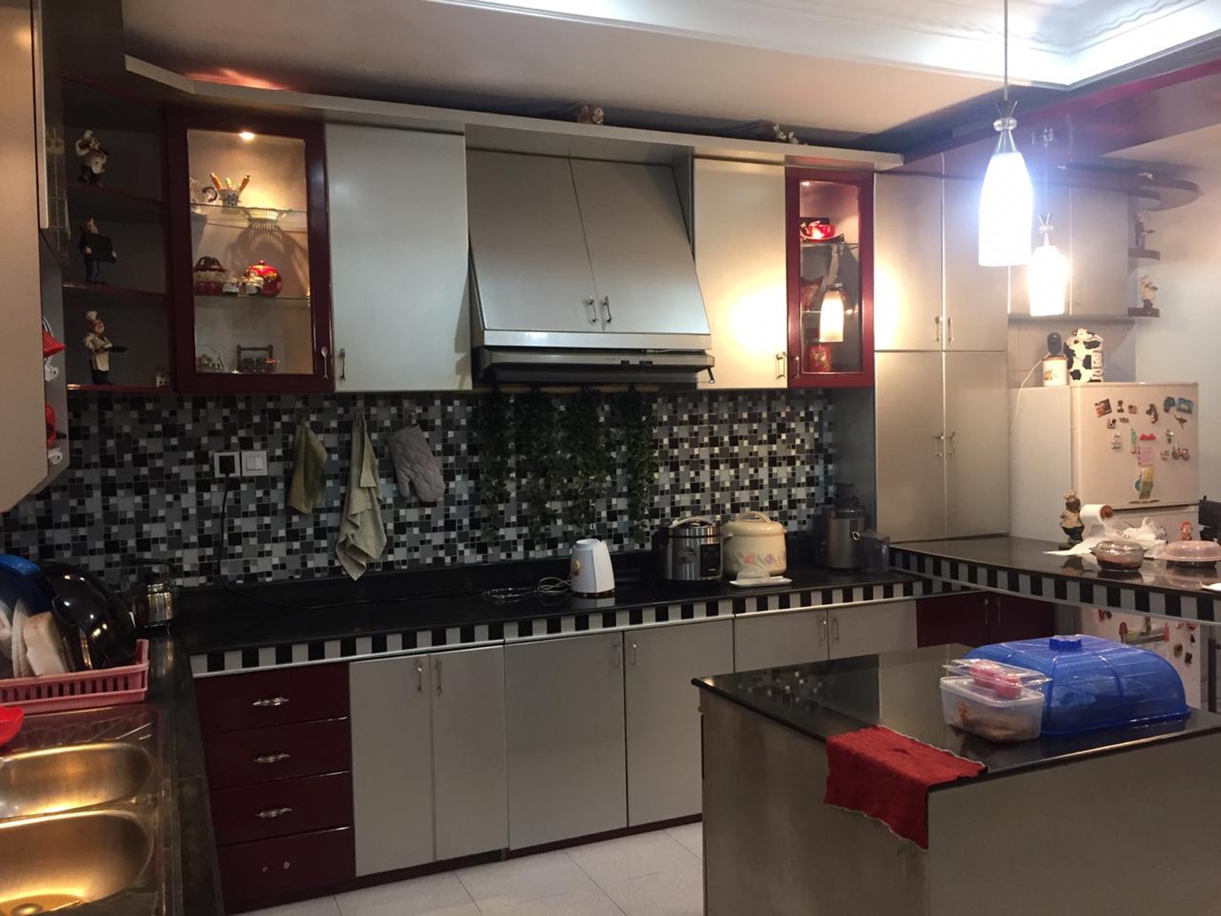 RUMAH  DI WALET INDAH PANTAI INDAH KAPUK