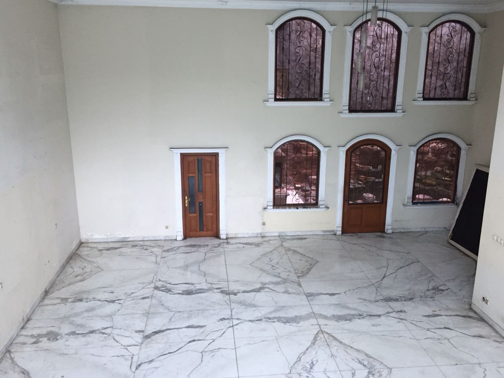 RUMAH HOEK DI MAYANG PERMAI PANTAI INDAH KAPUK