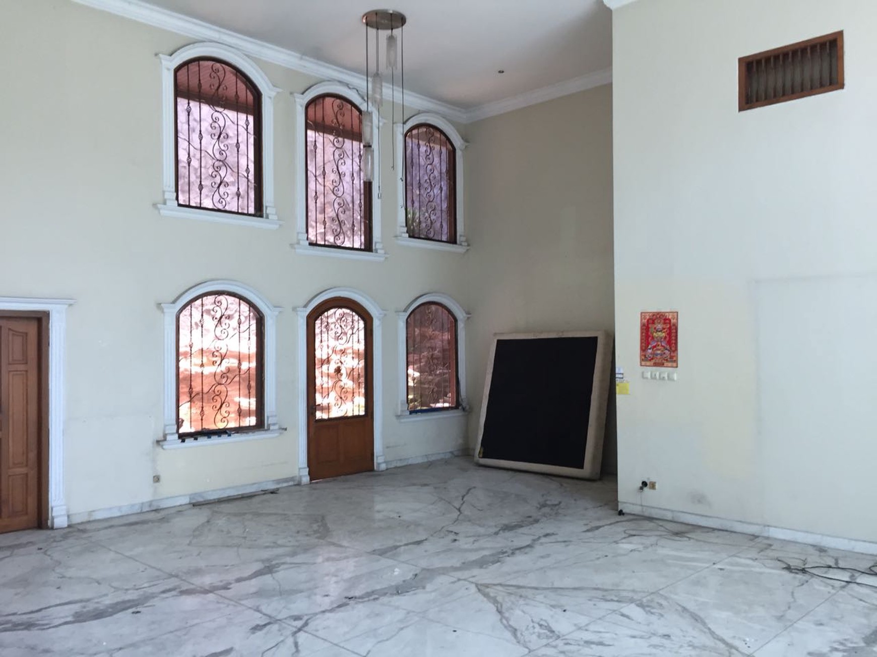 RUMAH HOEK DI MAYANG PERMAI PANTAI INDAH KAPUK
