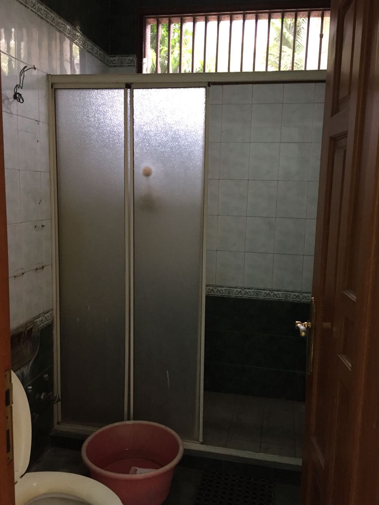 RUMAH HOEK DI MAYANG PERMAI PANTAI INDAH KAPUK