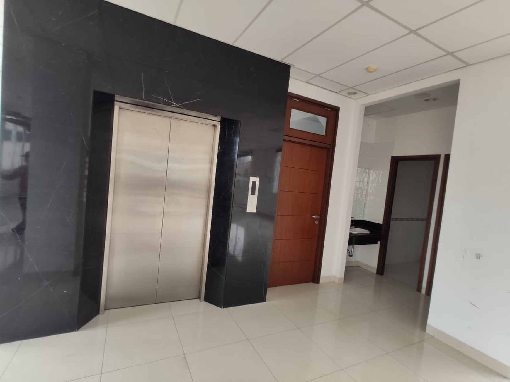 Mini Gedung Dijual di Menteng,jarang ada