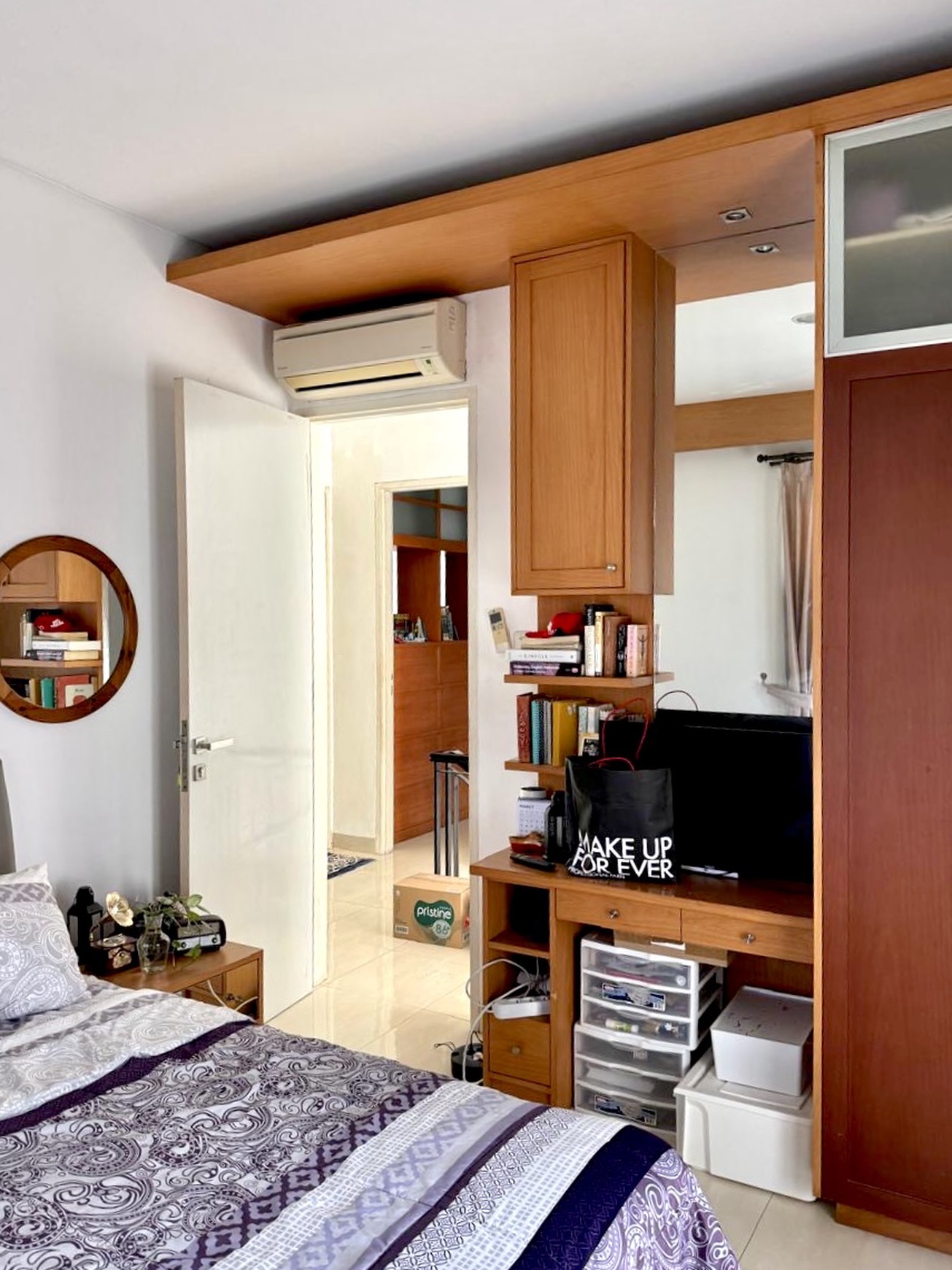 Rumah Luxury di Hoek Siap Huni Semi Fuenished Di Cluster Unity Land Raffles Hills Cibubur