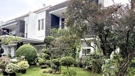 Rumah Luxury di Hoek Siap Huni Semi Fuenished Di Cluster Unity Land Raffles Hills Cibubur
