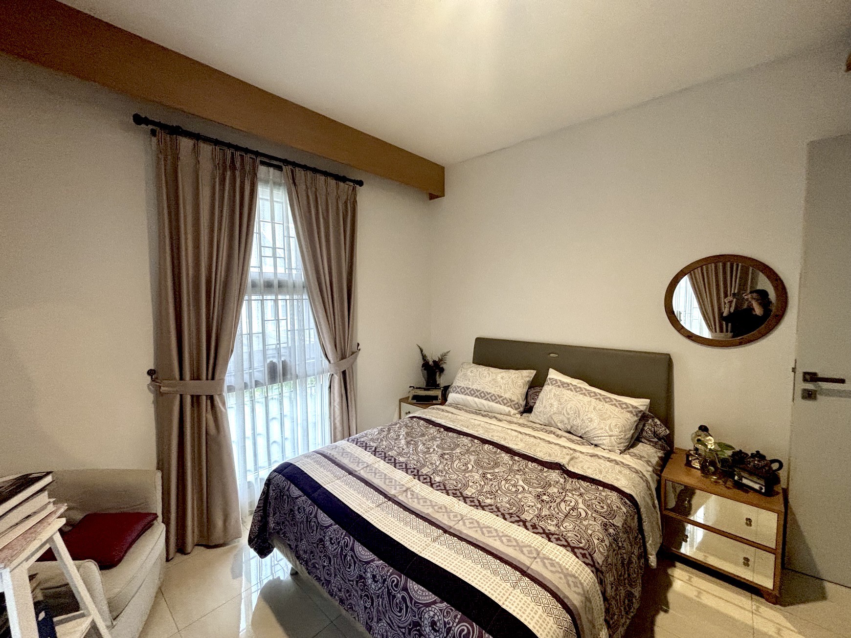 Rumah Luxury di Hoek Siap Huni Semi Fuenished Di Cluster Unity Land Raffles Hills Cibubur