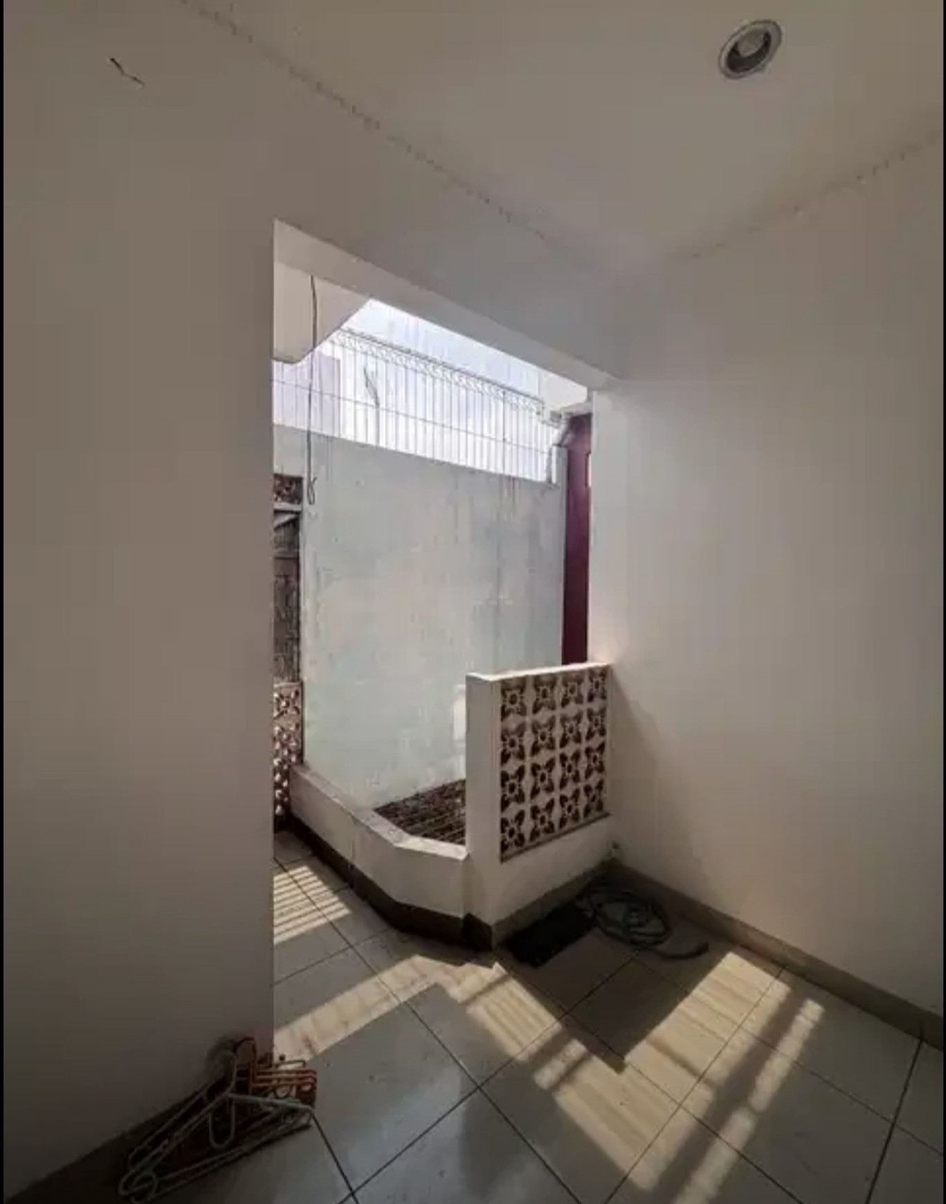 Jarang Ada. Rumah 2 lantai di Griya Loka, BSD