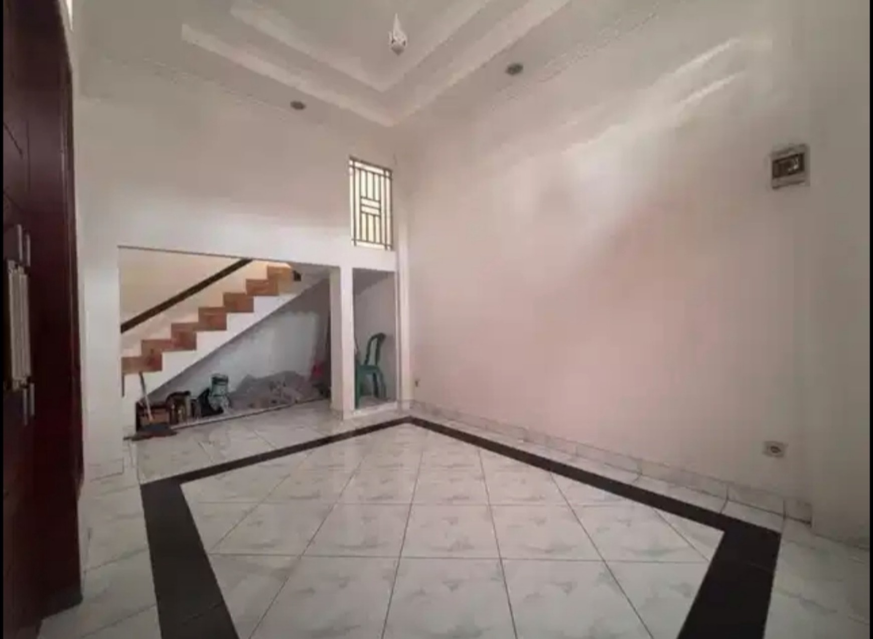 Jarang Ada. Rumah 2 lantai di Griya Loka, BSD