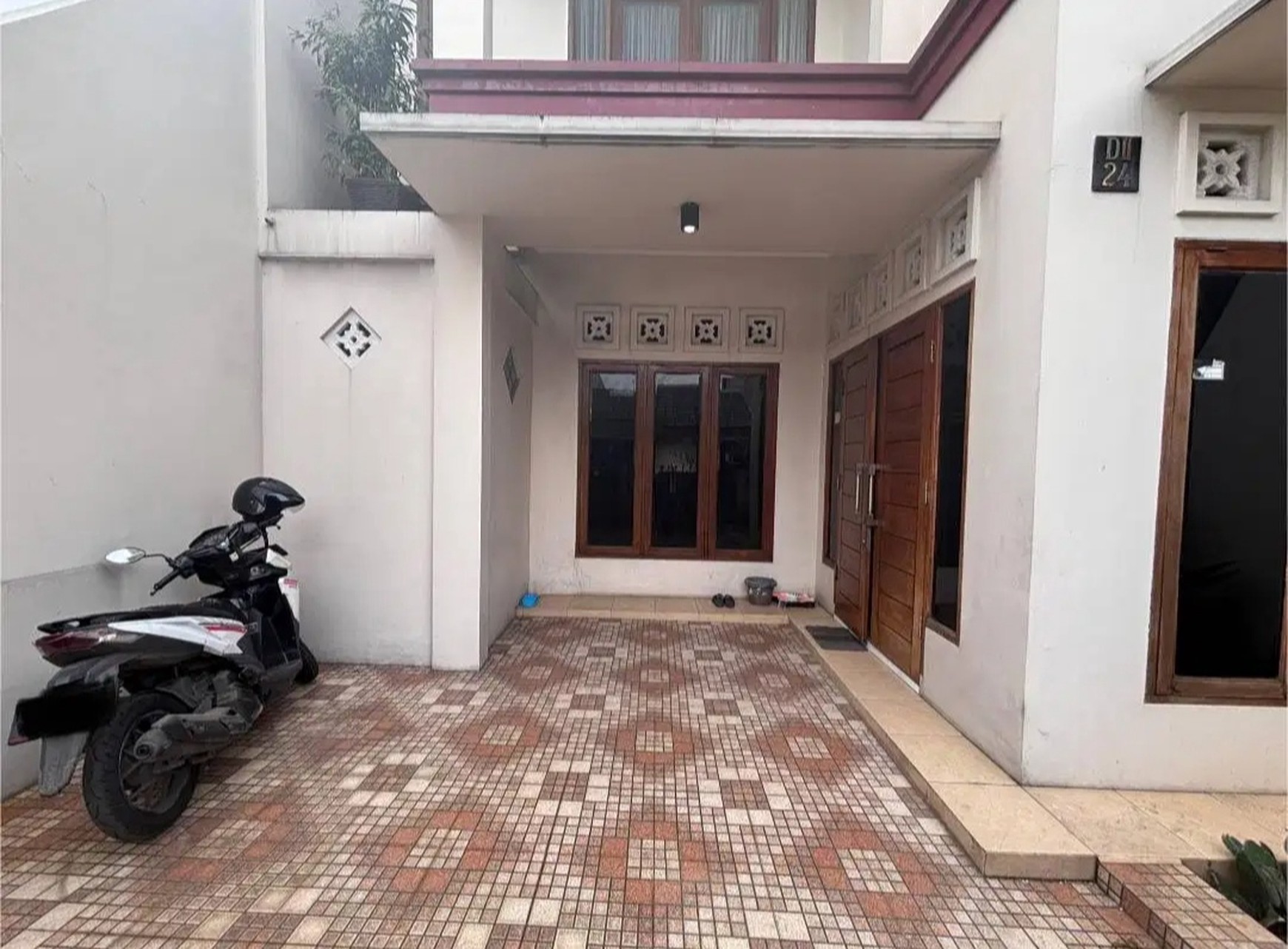 Jarang Ada. Rumah 2 lantai di Griya Loka, BSD