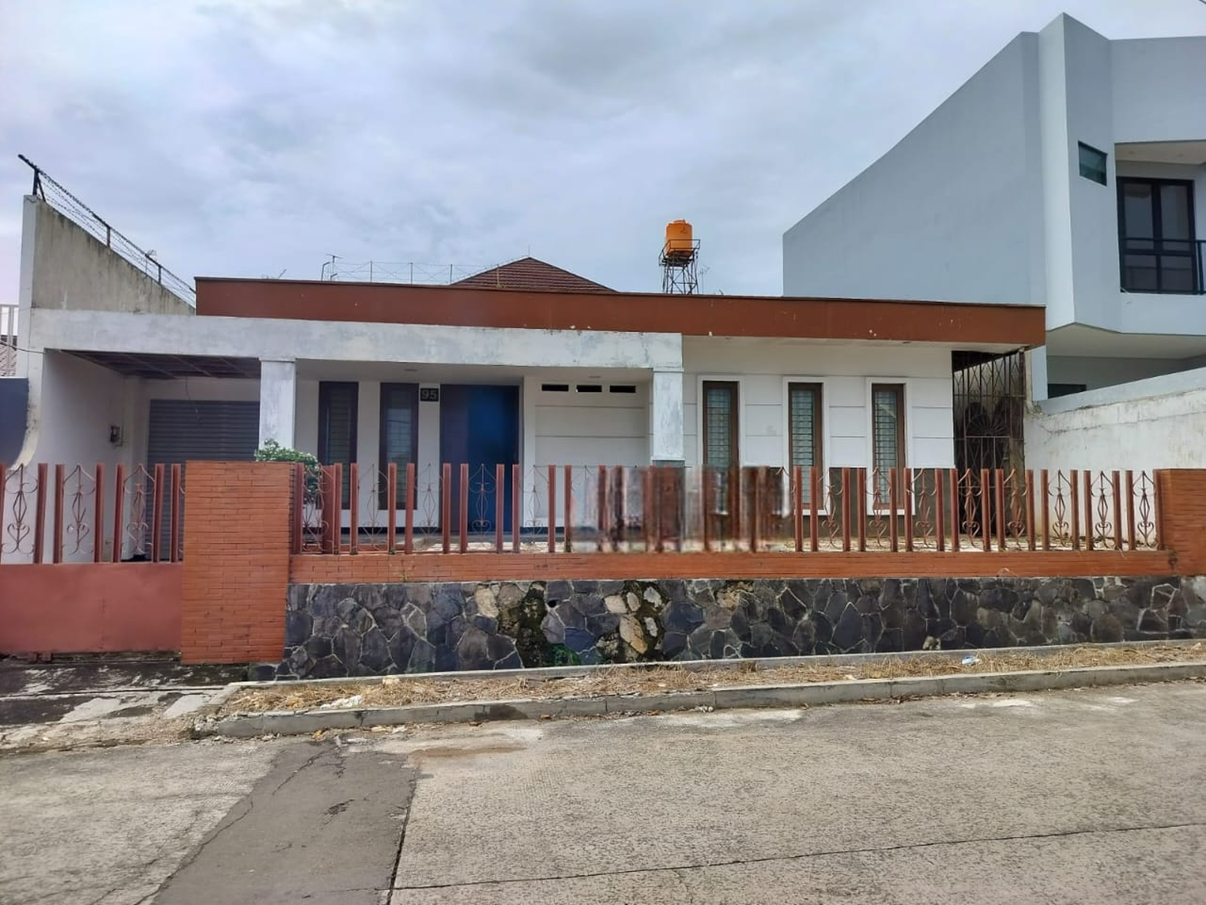 Dijual Rumah Nyaman dan  Strategis di Cinere - Siap Huni