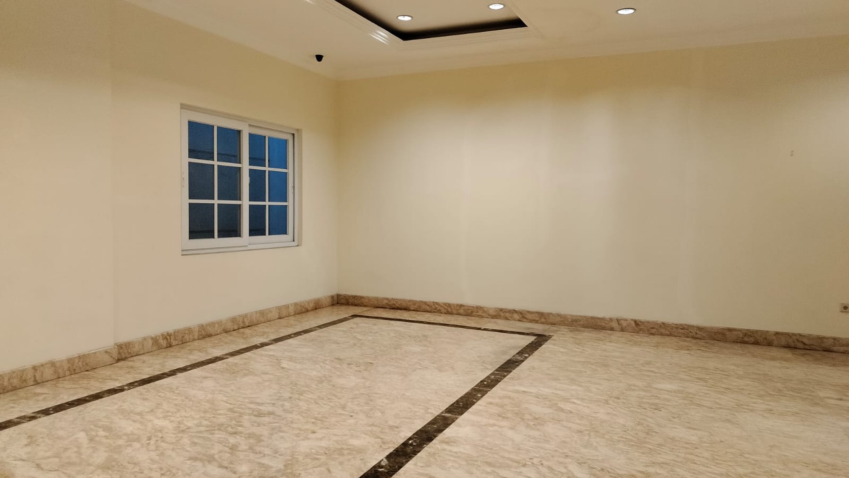 Dijual Rumah Mewah Siap Huni di Pondok Indah -Dekat Pondok Indah Mall