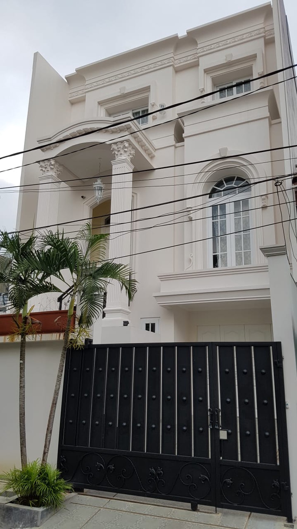 Dijual Rumah Mewah Siap Huni di Pondok Indah -Dekat Pondok Indah Mall