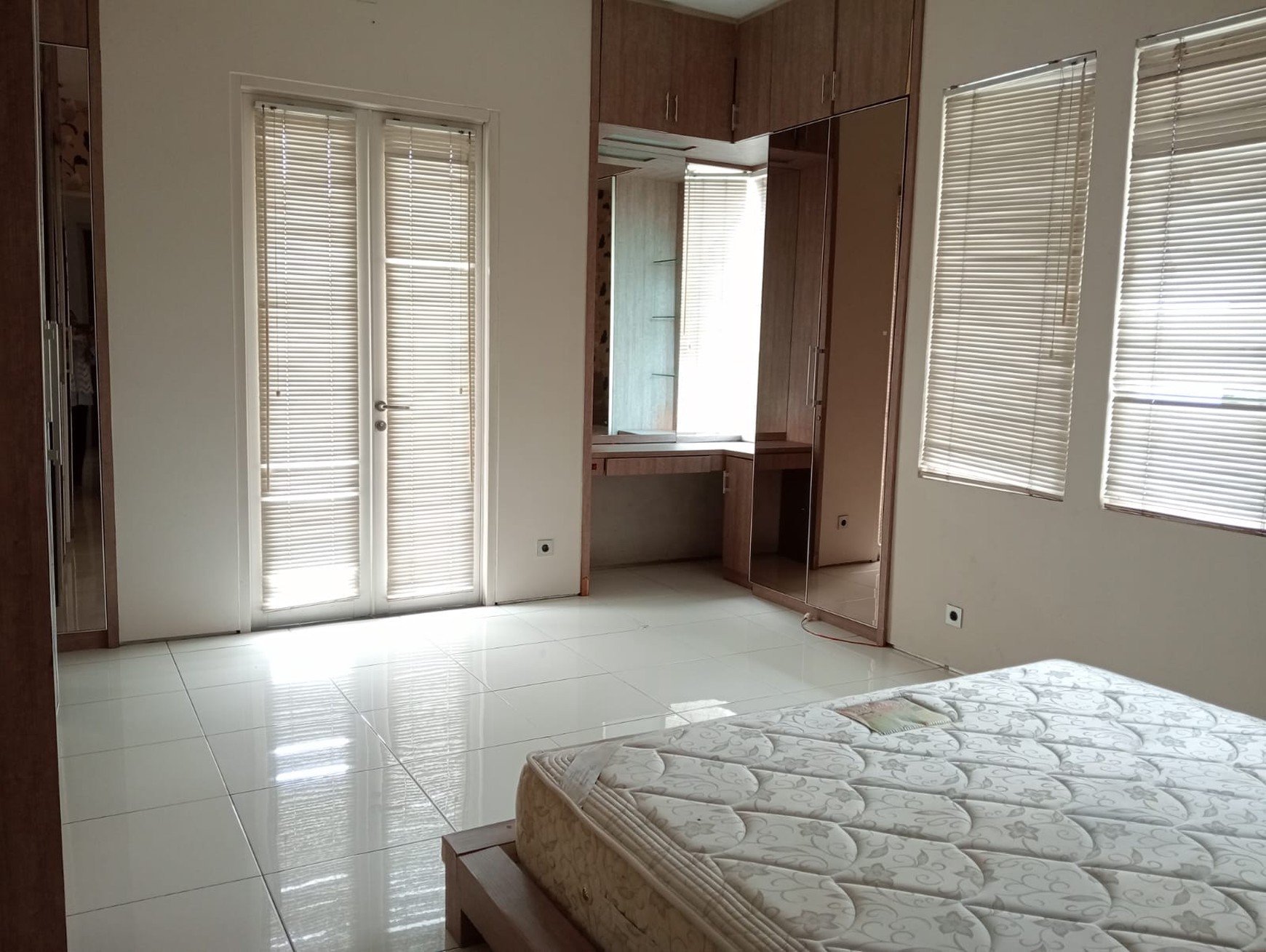 Legenda Wisata, Boulevard, Mewah, Siap Huni, Lokasi Strategis, KPR, NEGO