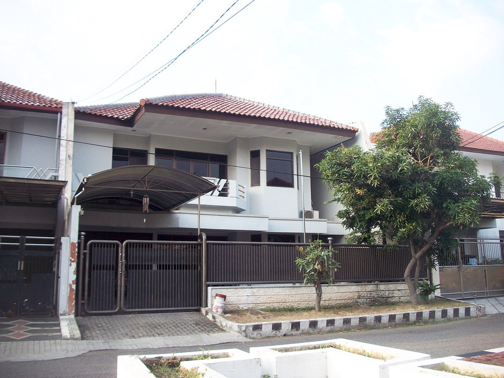 Rumah di Margorejo Indah Surabaya Selatan, Lokasi Strategis Jalan Kembar - TS -
