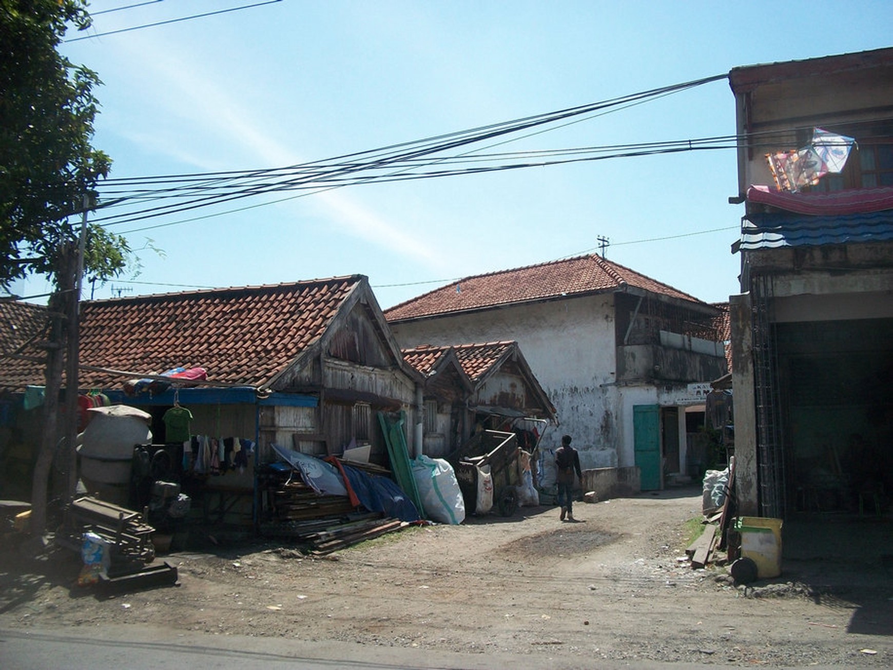 Gudang di Simolawang Baru Surabaya Utara, Lokasi Strategis, Luas 1401 m2