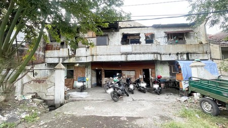 Rumah HITUNG TANAH !!! di Bendul Merisi Tengah Surabaya Selatan, Luas 488 m2, Hadap Selatan, SHGB - HAN -