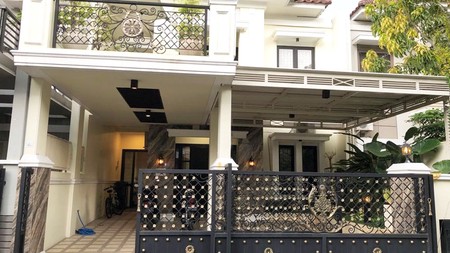 Rumah Premium di Central Park A. Yani Surabaya Selatan, Design Interior Mewah, Full Furnished, SIAP HUNI !!! - WNA -