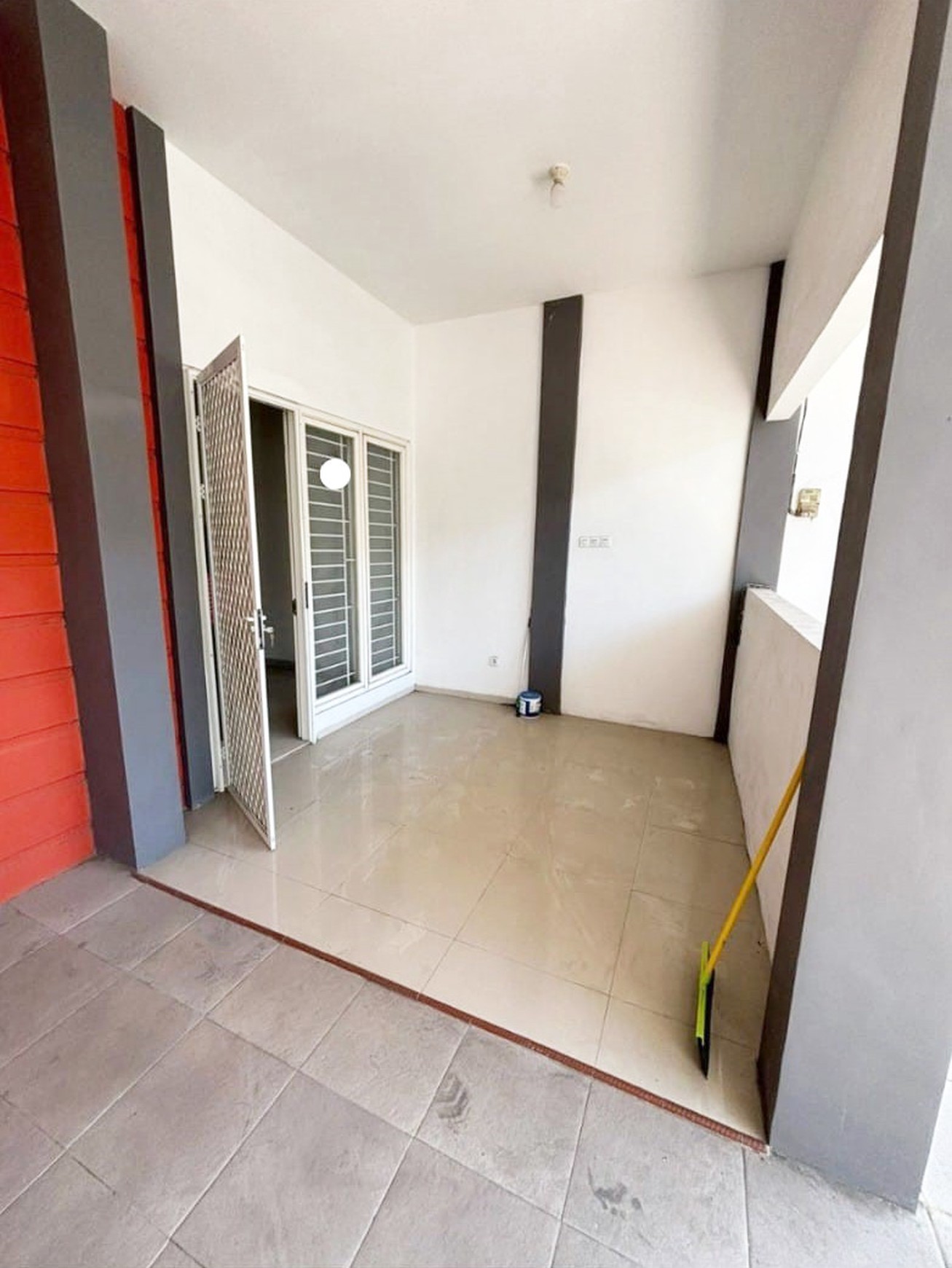 Rumah di Green Mansion Sidoarjo, Minimalis, 2 Lantai, Sudah Renov Full, SIAP HUNI !!! - LM -
