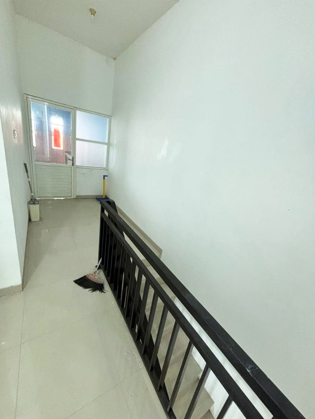 Rumah di Green Mansion Sidoarjo, Minimalis, 2 Lantai, Sudah Renov Full, SIAP HUNI !!! - LM -