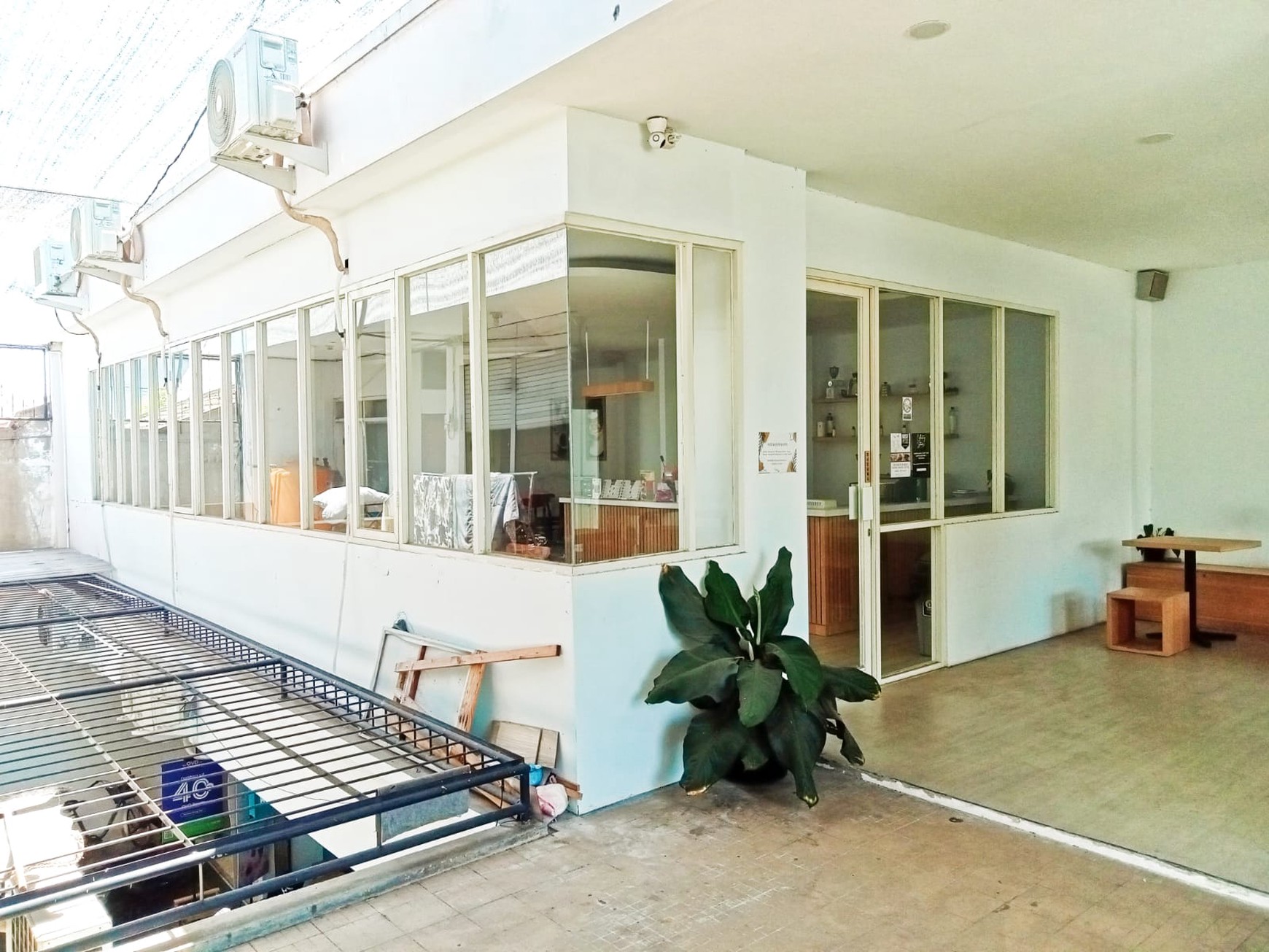 DIJUAL RUMAH USAHA RAYA TENGGILIS MEJOYO