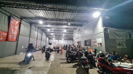 Ruang Usaha Lokasi Strategis Pinggir Jalan Raya @Ciledug