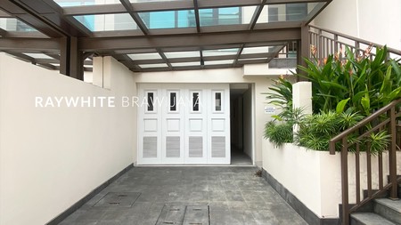 Rumah Disewakan Dalam Kompleks Townhouse Elite Area Pondok Indah