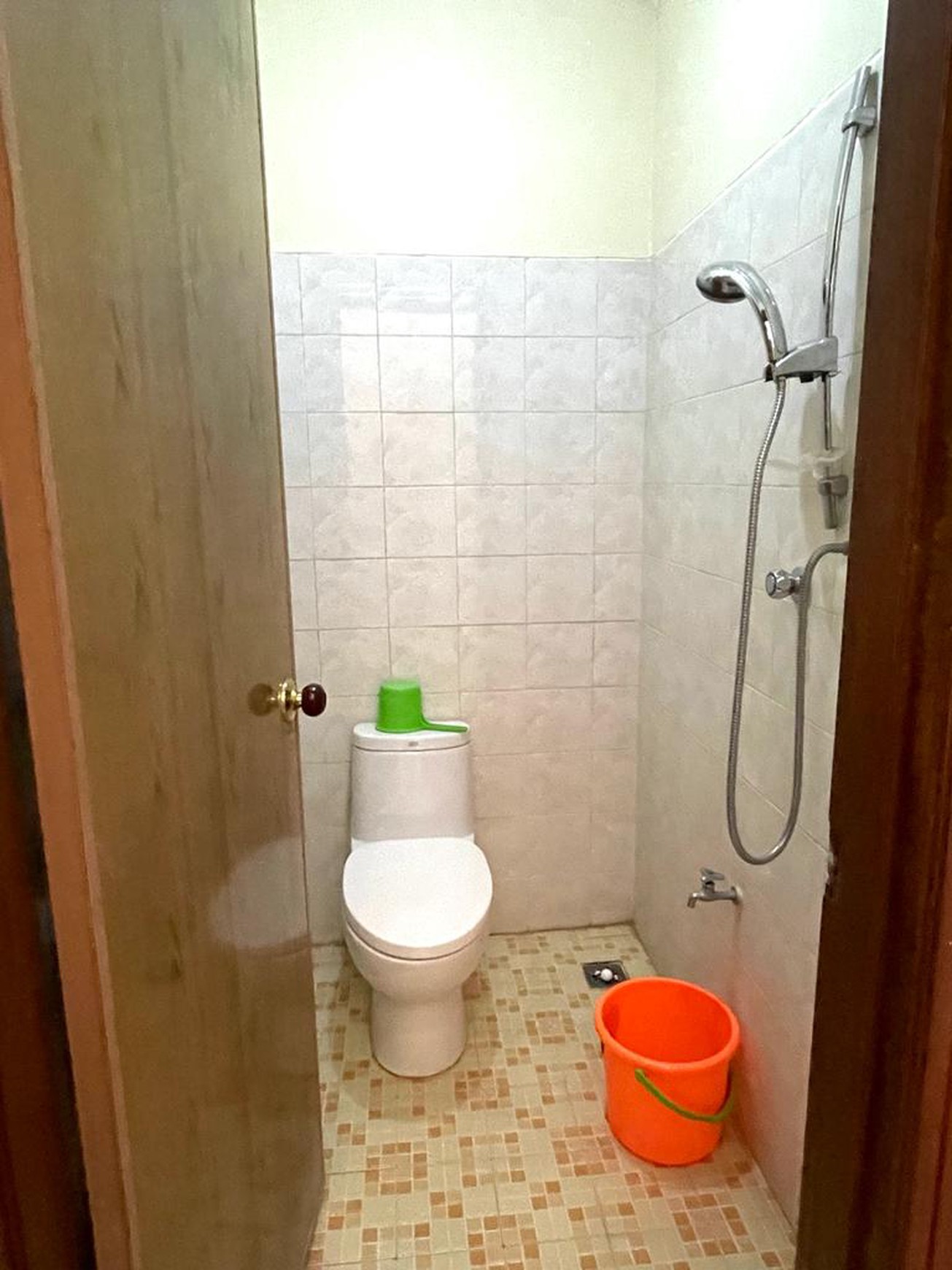 Dijual Rumah di Taman Parahyangan 7 Lippo Karawaci Tangerang