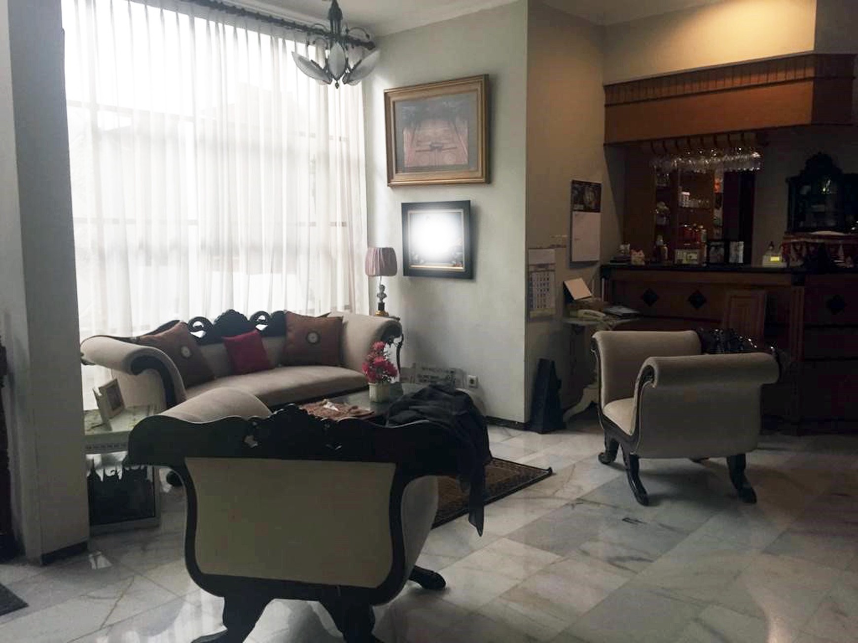 Rumah di Margorejo Indah Surabaya Selatan, Lokasi Strategis dekat Mall & Apartemen Plaza Marina